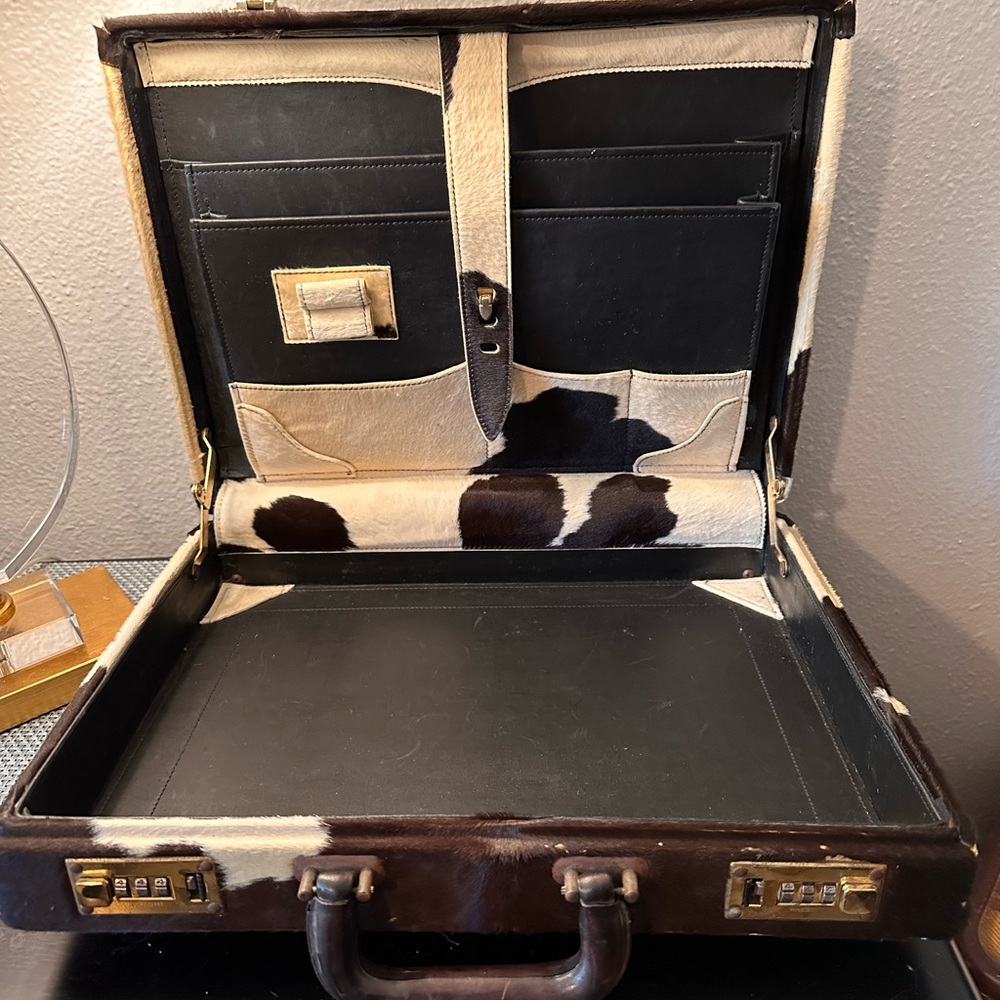 Very Rare Vintage Cowhide Cowskin Leather Briefcase! Dark Brown & Cream.